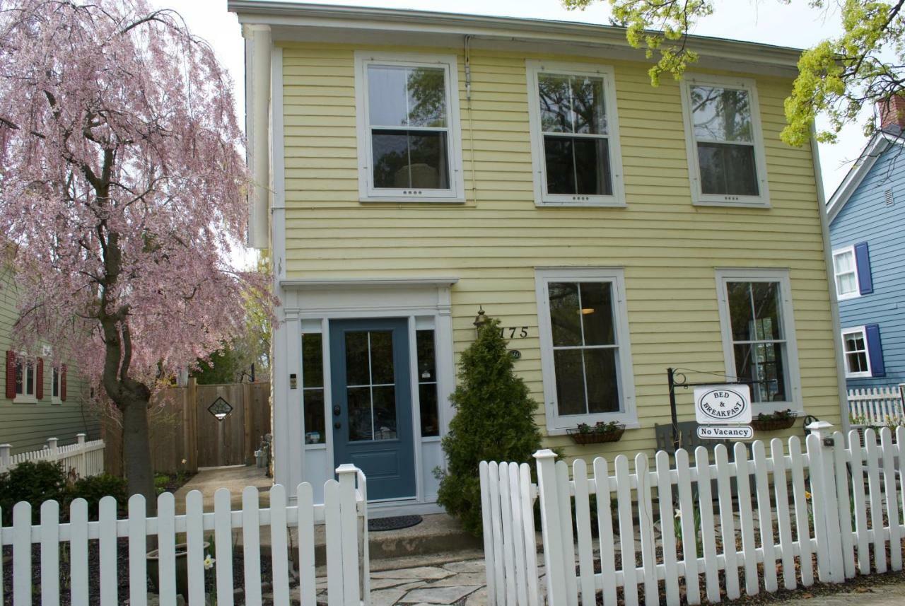 Queen Regent Bed & Breakfast Niagara-on-the-Lake Extérieur photo